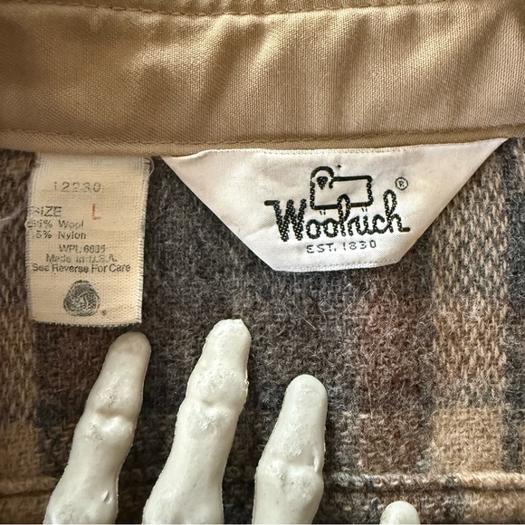 Vintage 60s Woolrich Earthy Plaid Wool Button Down Shirt USA Made ~ Size Large - Picture 8 of 8